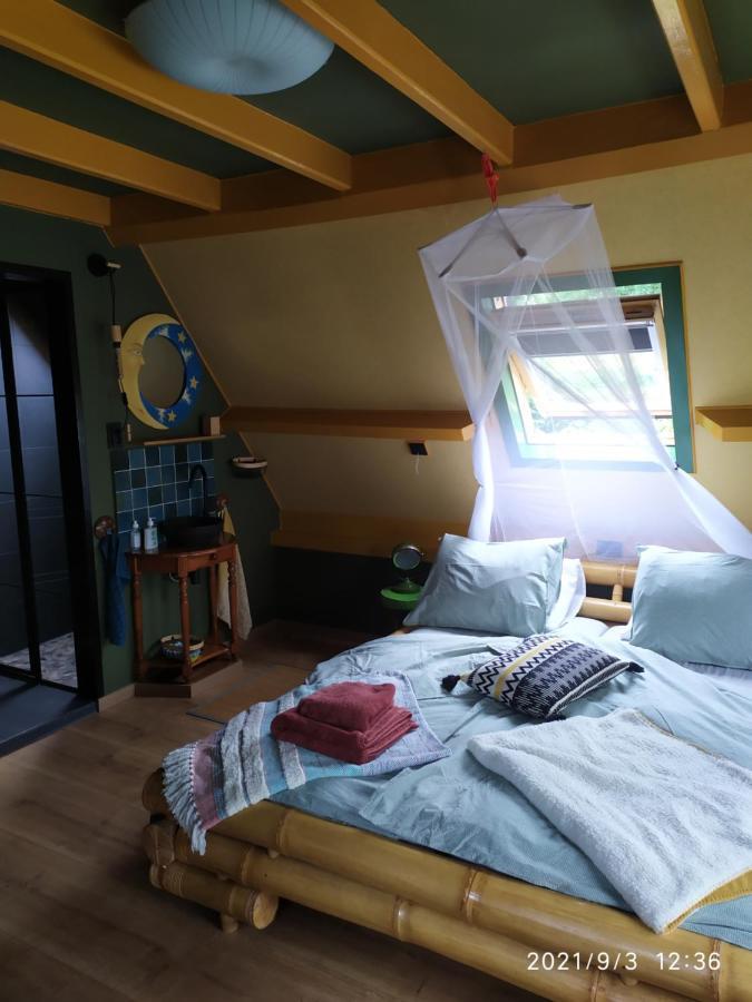 Oeroeboeroe Lägenhet Roderesch Exteriör bild